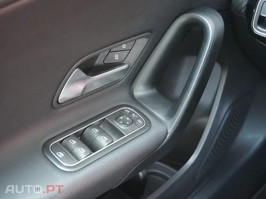 Mercedes-Benz A 180 d Business Solutions