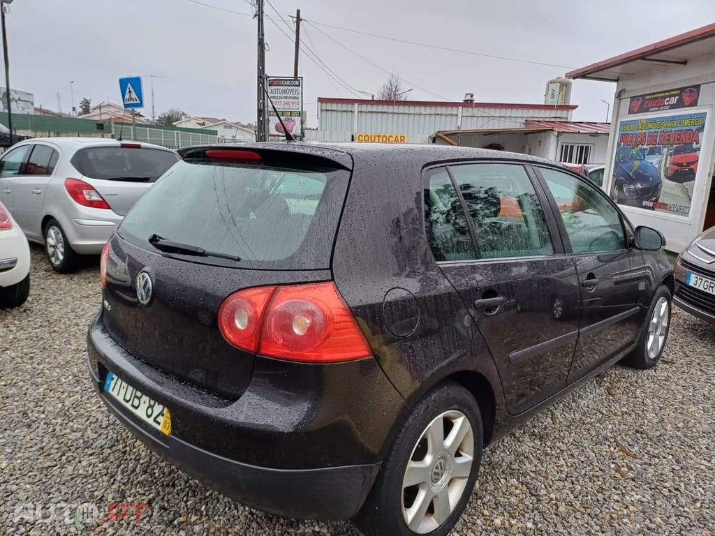 Volkswagen Golf 1.4i Trendline AC — fotografia 4