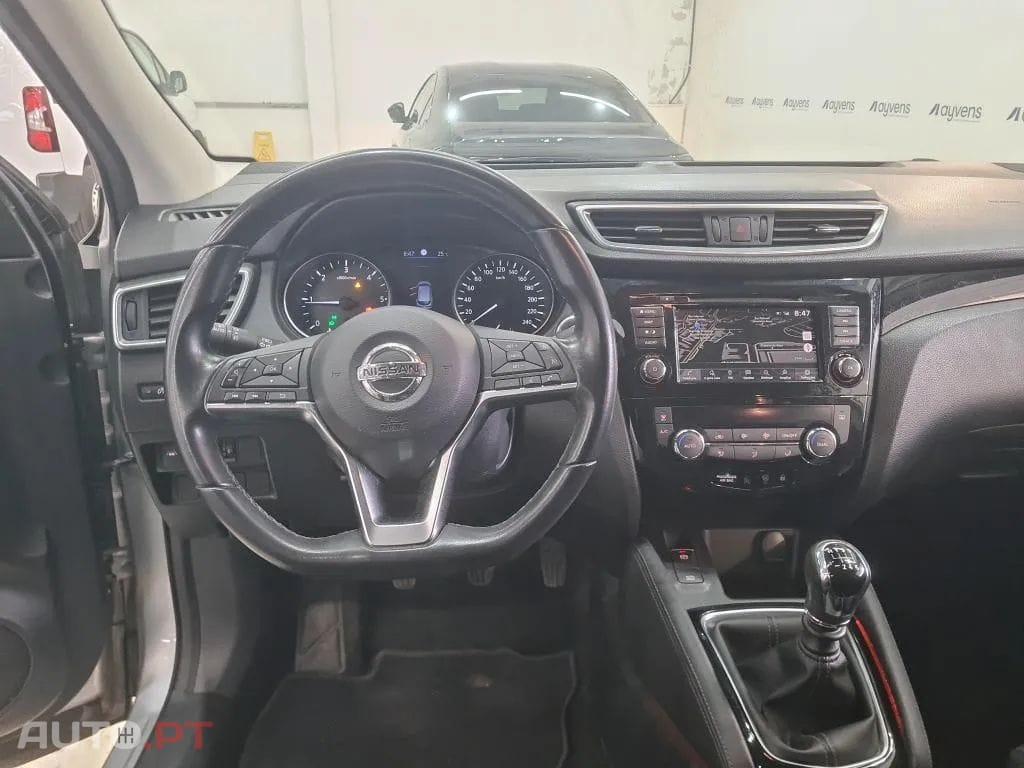 Nissan Qashqai 1.5 dCi N-Connecta J18