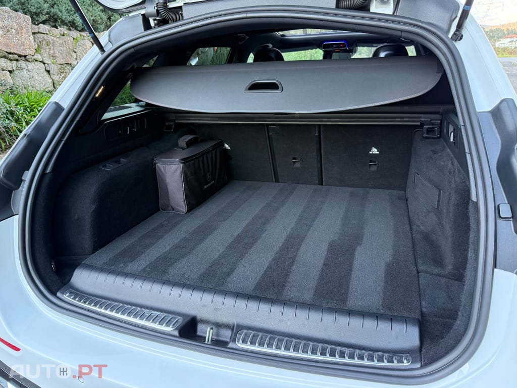 Mercedes-Benz C 300 e AMG Line