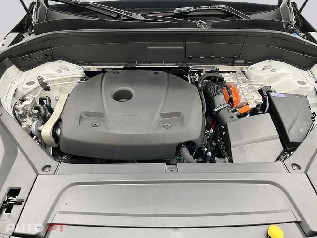 Volvo XC90 I.V.A DEDUTIVEL T8