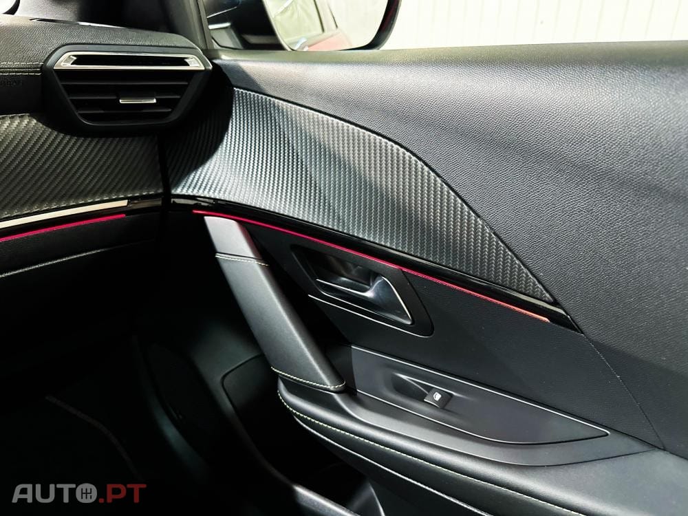 Peugeot E-208 50 kWh GT Pack