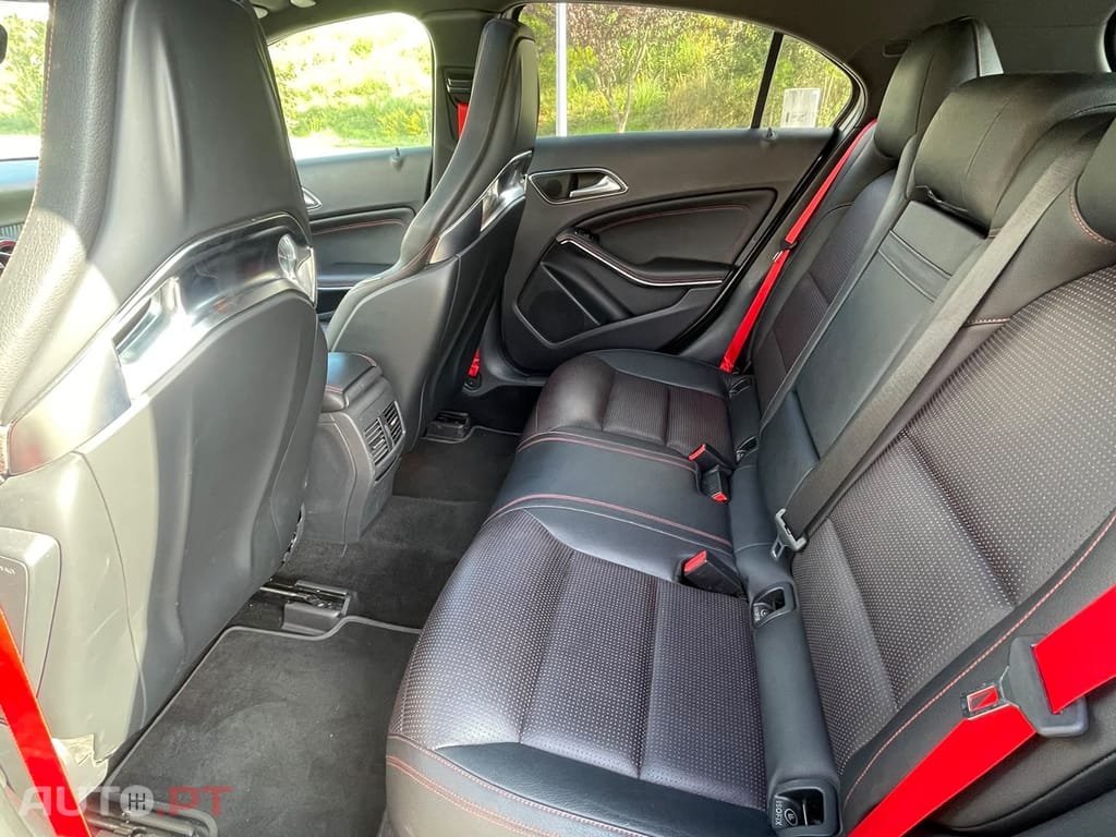 Mercedes-Benz A 45 AMG 4-MATIC