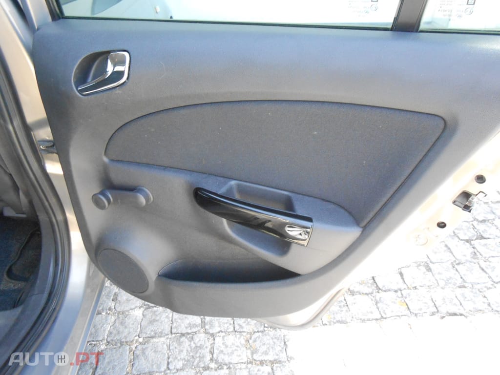 Opel Corsa 1.3 CDTI - GPS