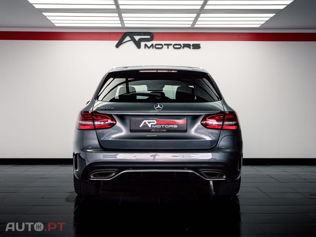 Mercedes-Benz C 300 e AMG Line
