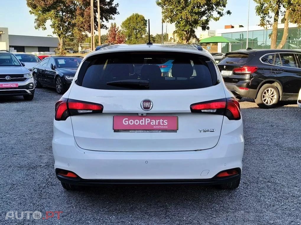 Fiat Tipo 1.3 M-Jet Lounge Tech