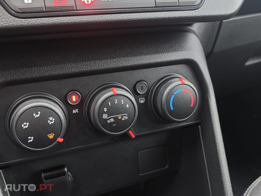 Dacia Sandero Stepway 1.0 TCe Comfort CVT