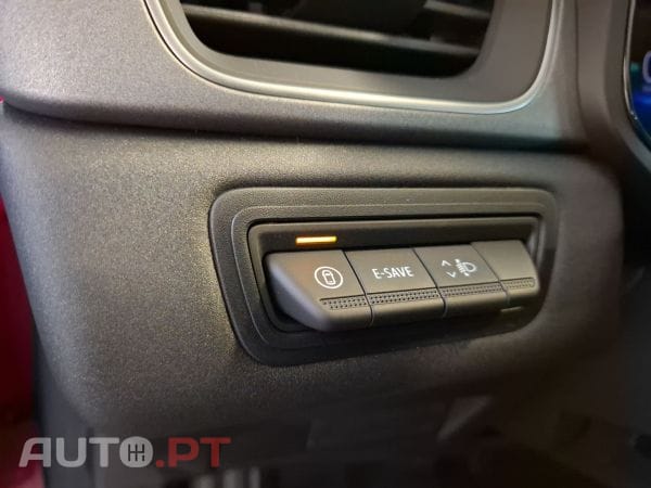 Renault Captur 1.6 E-Tech Híbrido 145 techno