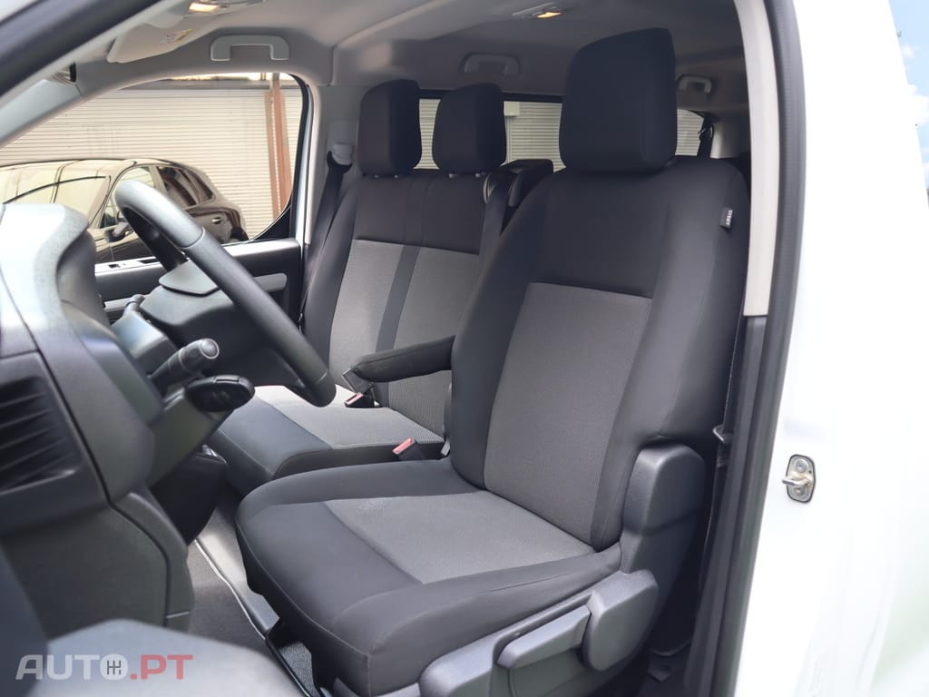 Peugeot Traveller 1.5 BlueHDi L2H1 Active Standard