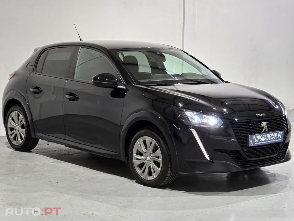 Peugeot E-208 50 kWh Style