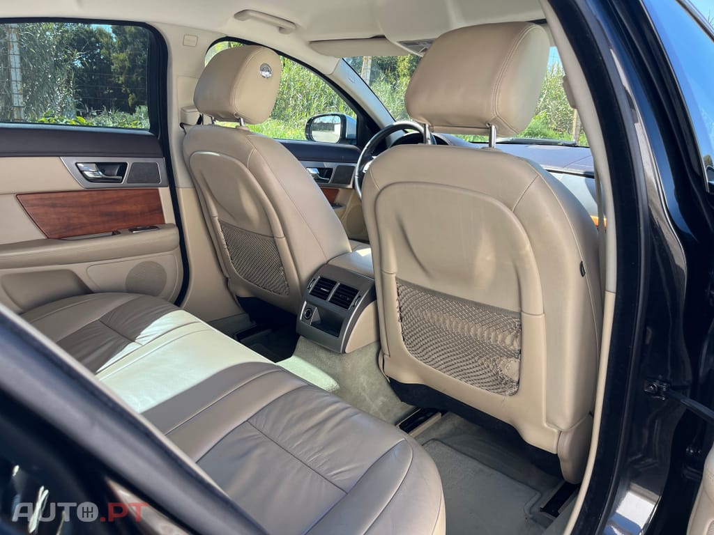 Jaguar XF 3.0 D V6 Premium Luxury