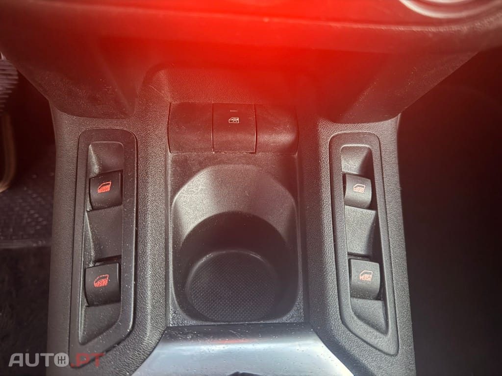 Citroen C-Elysée 1.2 PureTech Shine