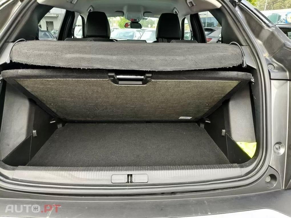 Peugeot 2008 1.2 PureTech Allure