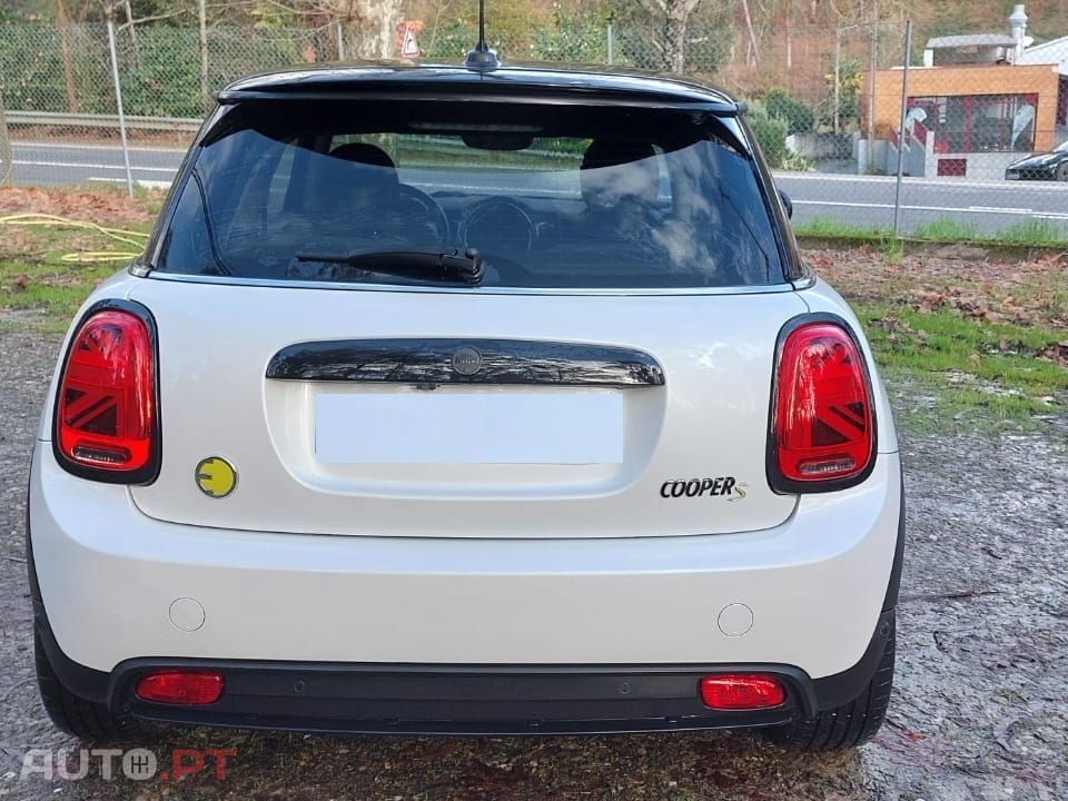 MINI Cooper Cooper SE