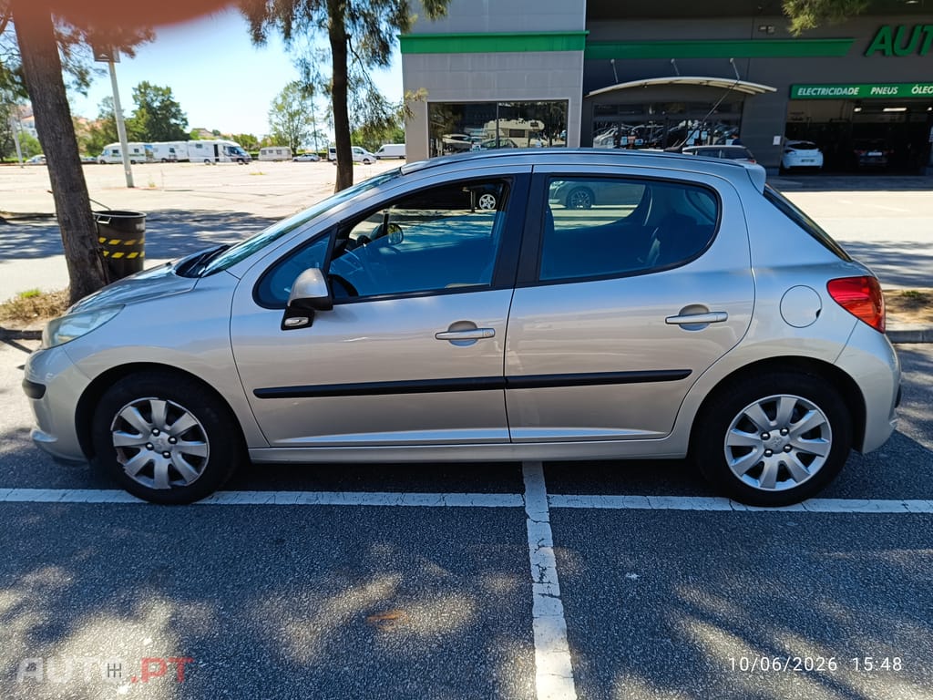 Peugeot 207 C