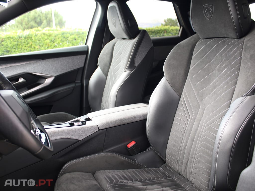 Peugeot 3008 1.2 Hybrid GT e-DCS6