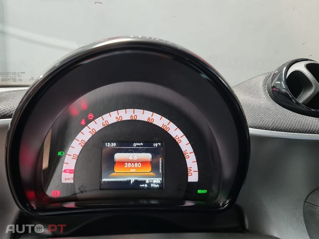 Smart ForFour Outro