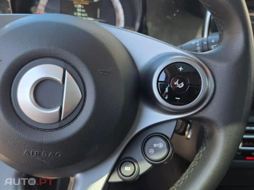 Smart ForFour EQ pulse