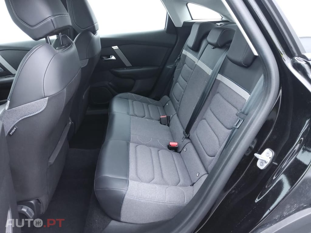 Citroen C4 1.2 PureTech Feel Pack EAT8