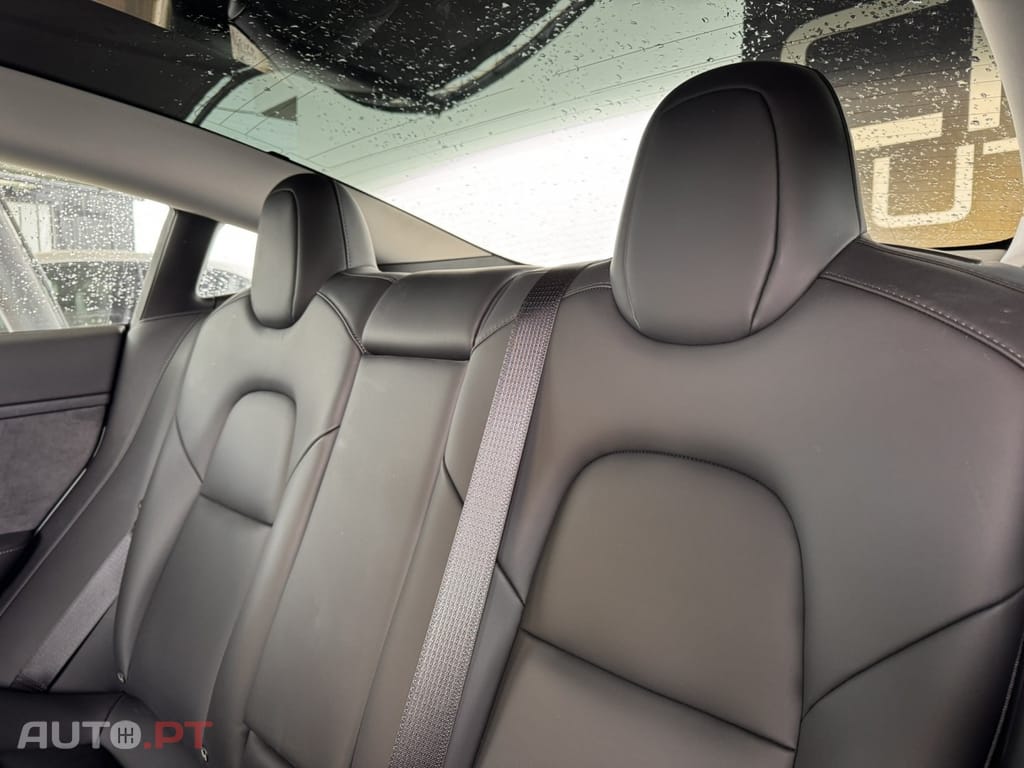 Tesla Model 3 Standard Range Plus RWD