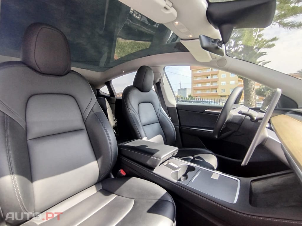 Tesla Model Y Tração Traseira