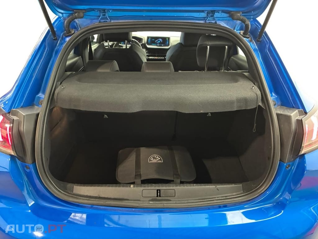 Peugeot E-208 50 kWh GT