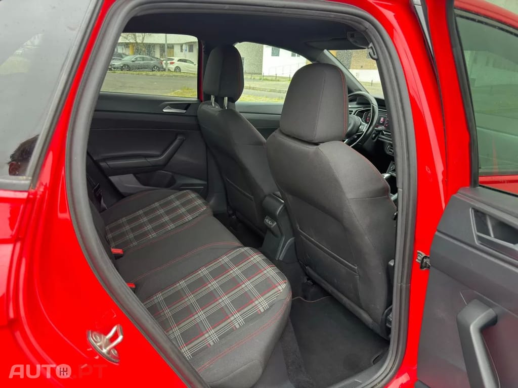 Volkswagen Polo 2.0 TSI GTI DSG