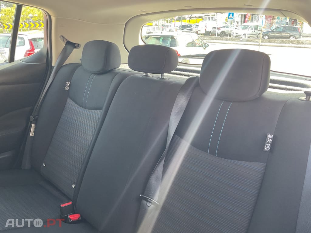 Nissan Leaf Acenta