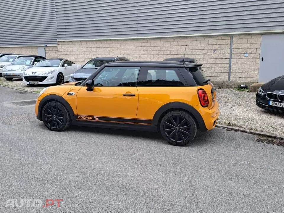 MINI Cooper Cooper S