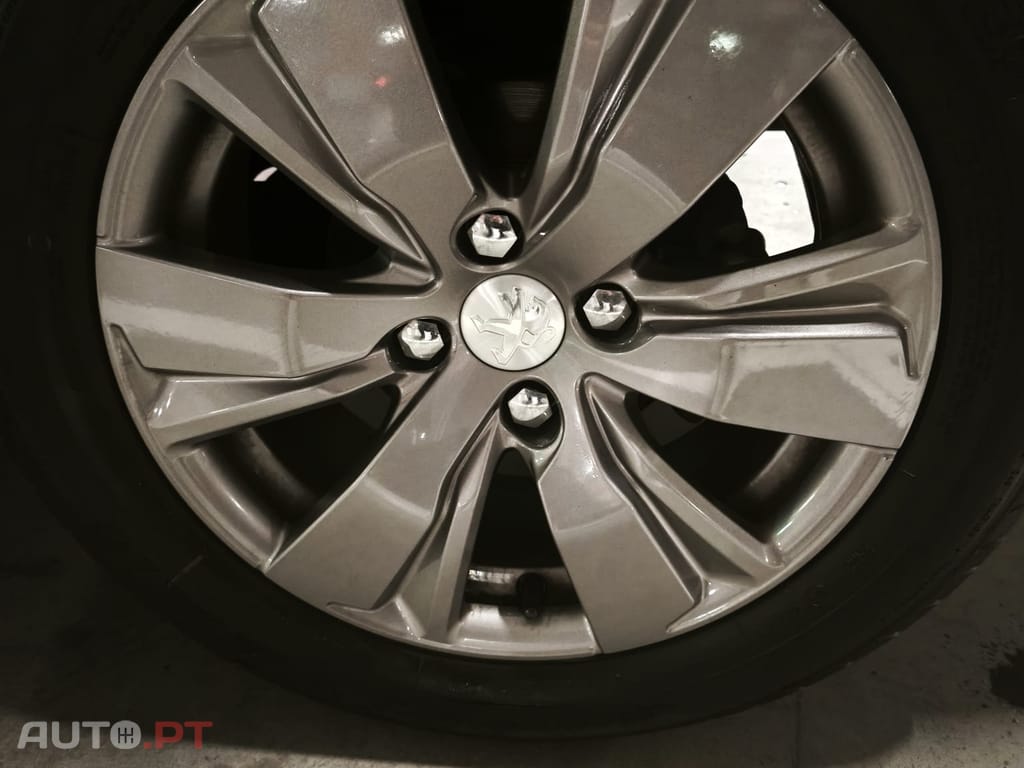 Peugeot 2008 1.2 PureTech Style