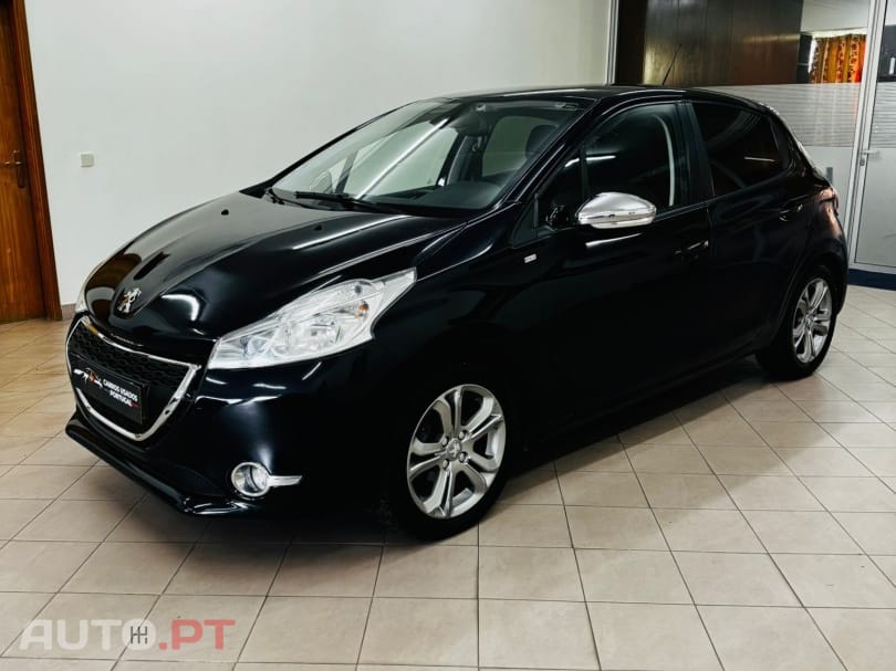 Peugeot 208 1.2 VTi SE Style