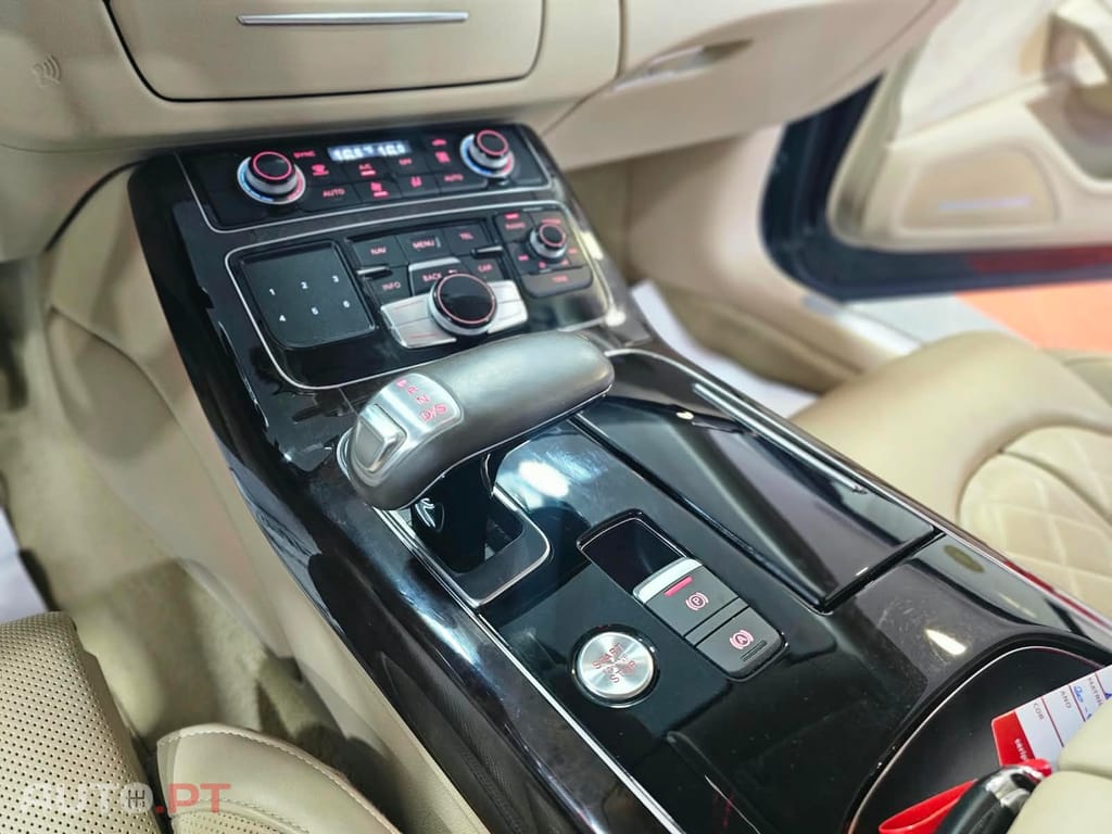 Audi A8 3.0 TDI V6 quattro Clean Exclusive