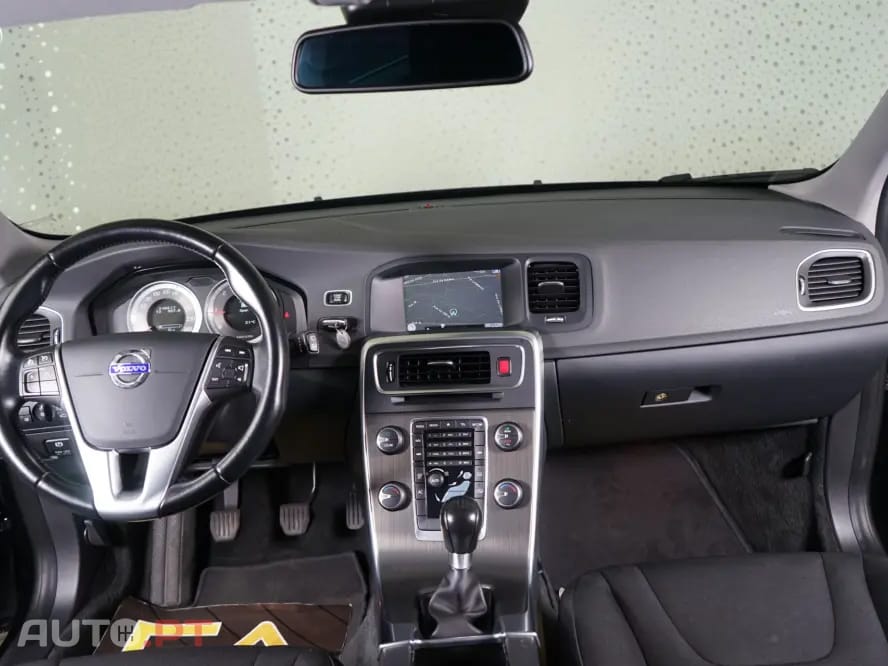 Volvo V60 1.6 D2 Momentum Eco
