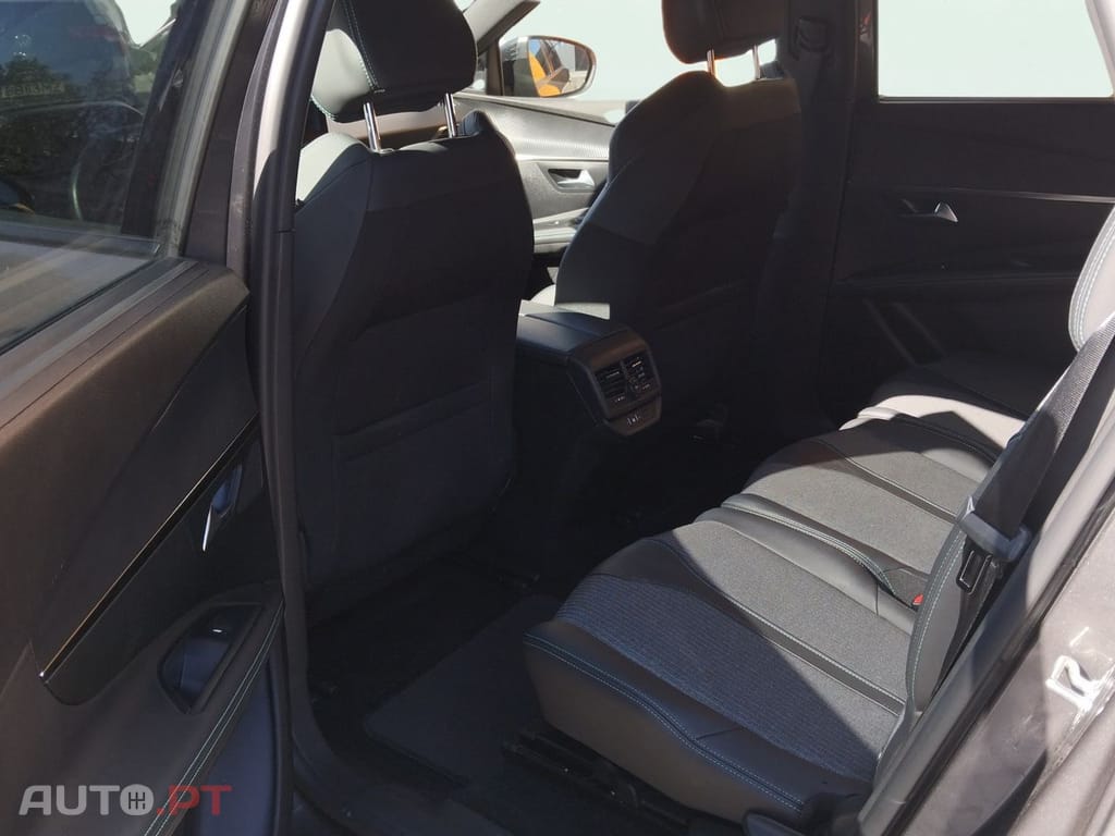 Peugeot 5008 1.2 PureTech Allure Pack EAT8