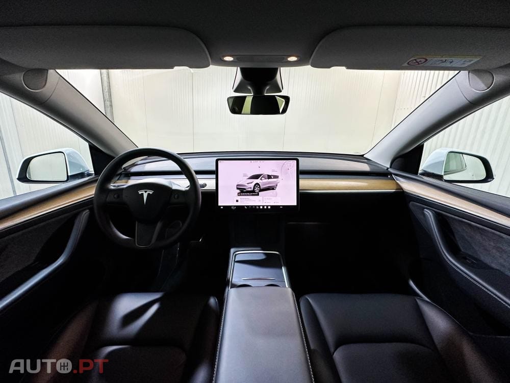 Tesla Model Y Long Range Dual Motor AWD