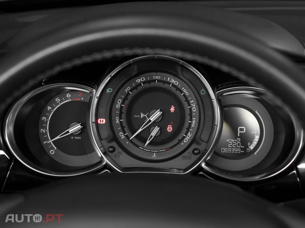 DS DS3 1.2 PureTech So Chic EAT6