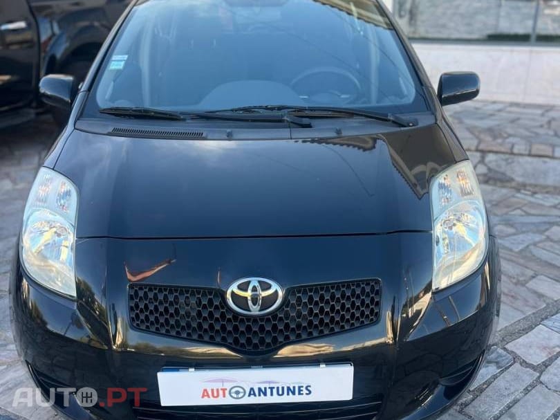Toyota Yaris 1.0 VVT-i AC