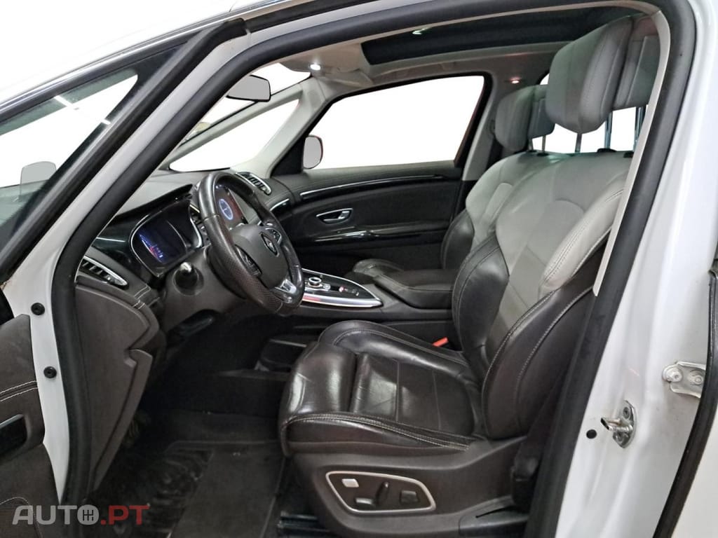 Renault Espace 2.0 dCi Initiale Paris 7L EDC