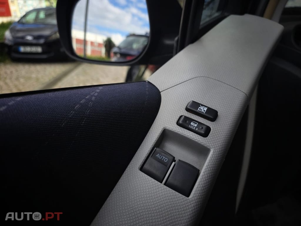 Toyota Yaris 1.0 VVT-i Sol+AC