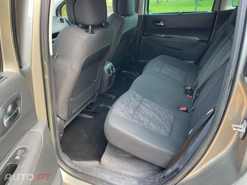 Peugeot 3008 1.6 e-HDi Style 2-Tronic