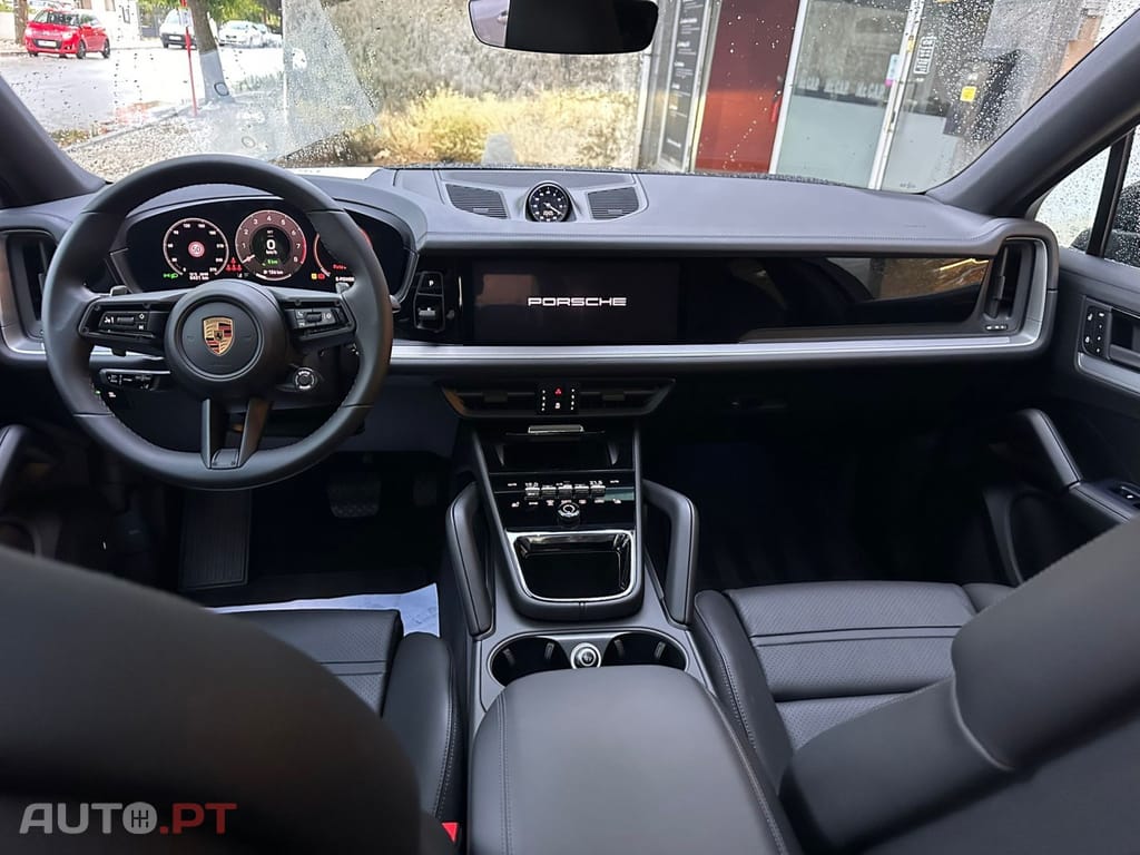 Porsche Cayenne E-Hybrid Tiptronic S Black Edition