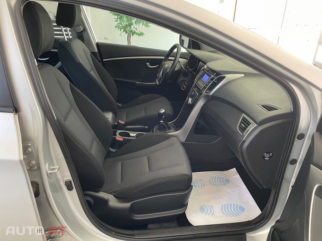 Hyundai i30 1.6 CRDi Blue Comfort J16