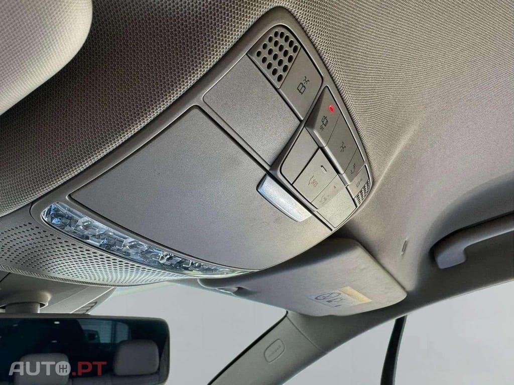 Mercedes-Benz E 300 De Avantgarde 