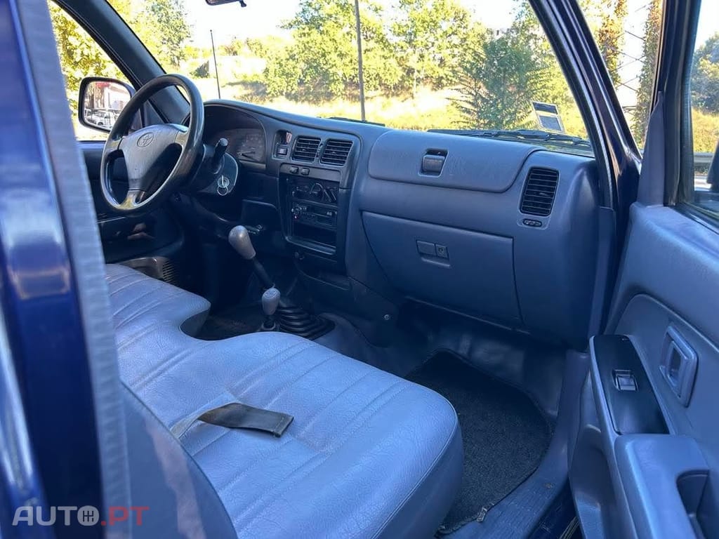 Toyota Hilux 4x4 2.5D-4D