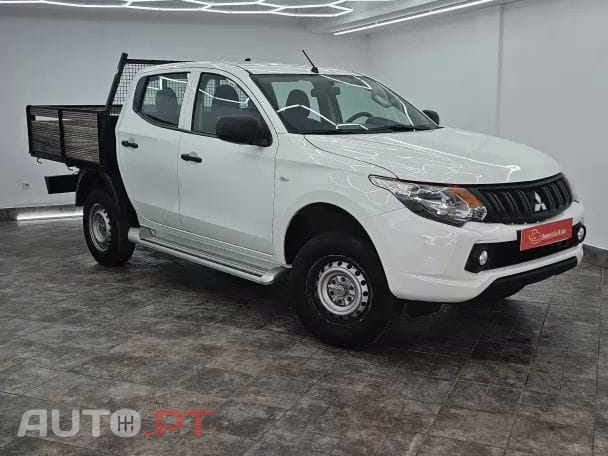 Mitsubishi L200 2.4 DI-D Invite 2WD