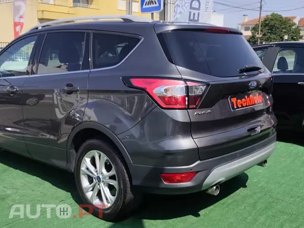 Ford Kuga 1.5 TDCi EcoBlue Titanium
