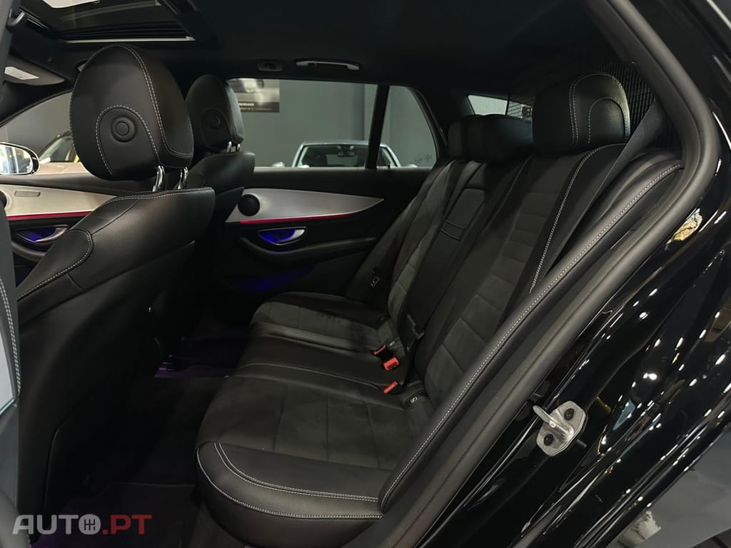 Mercedes-Benz E 300 de 4Matic 9G-TRONIC AMG Line