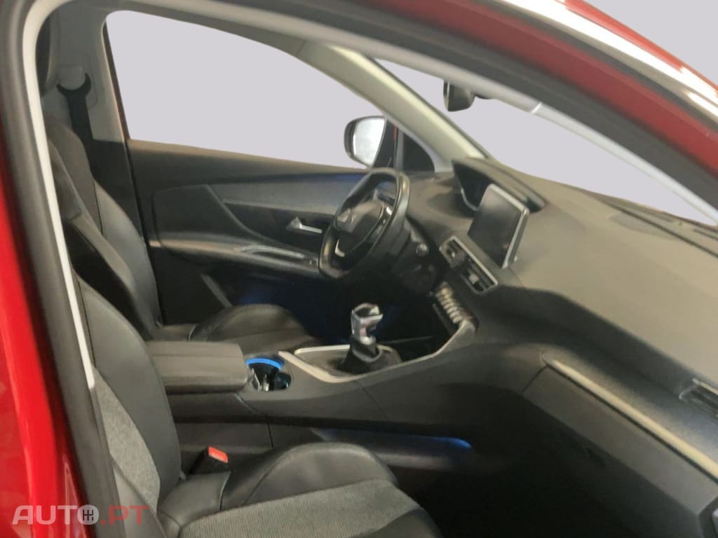 Peugeot 3008 1.2  Allure