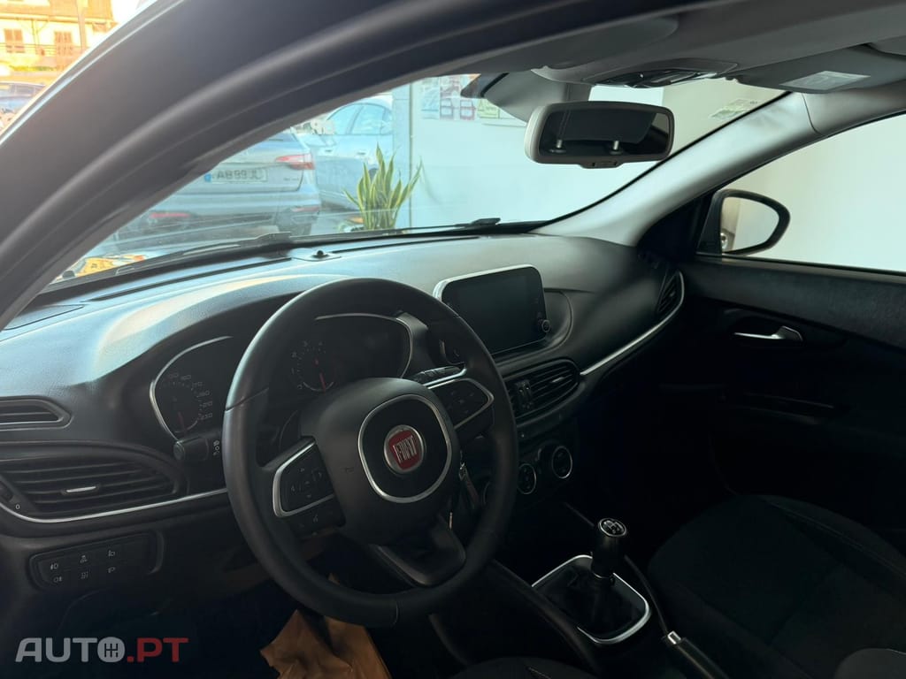 Fiat Tipo 1.3 M-Jet Lounge