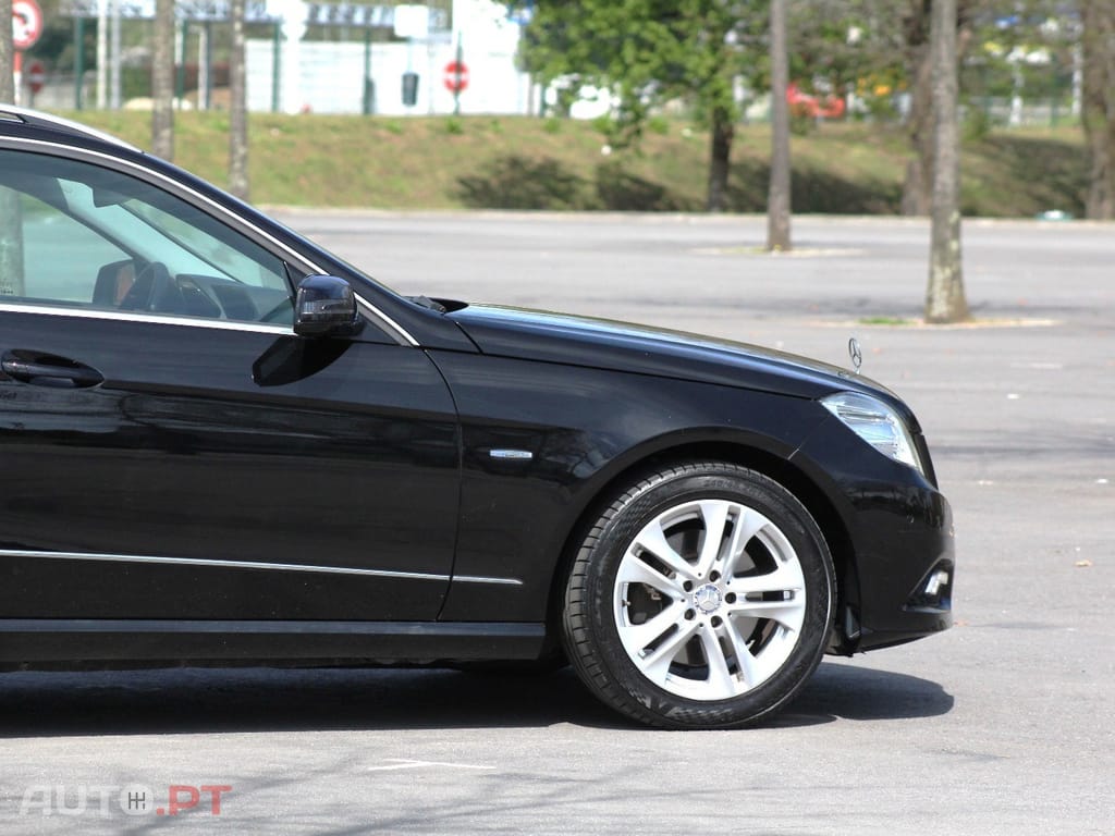 Mercedes-Benz E 250 CDi Elegance BlueEfficiency Auto.